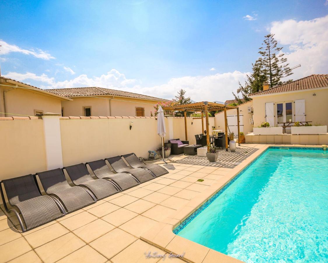Residence Mari Folelli Екстер'єр фото